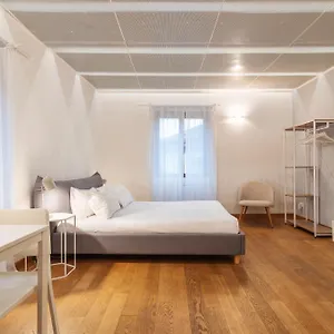 easyhomes-spiga-suite.italymilanhotels.net/